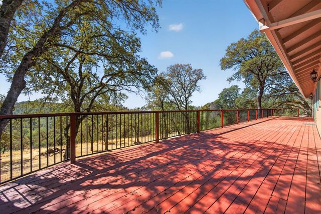 2478 Far Horizon Trl, Pilot Hill, CA 95664