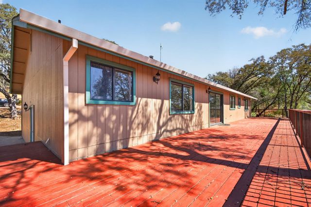 2478 Far Horizon Trl, Pilot Hill, CA 95664