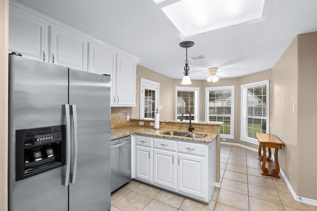 813 Woodson Drive, Caldwell, TX 77836