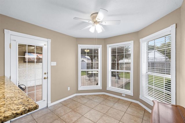 813 Woodson Drive, Caldwell, TX 77836