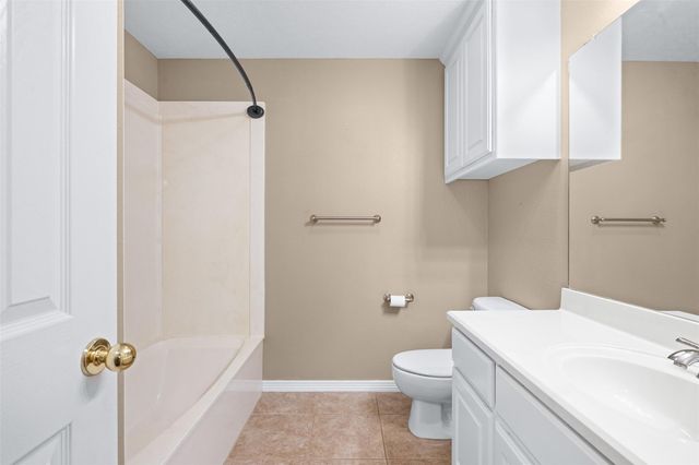 813 Woodson Drive, Caldwell, TX 77836