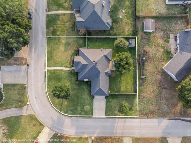 813 Woodson Drive, Caldwell, TX 77836