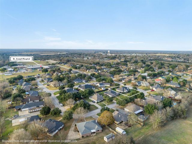 813 Woodson Drive, Caldwell, TX 77836