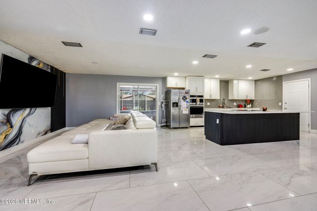 3441 RED OAK Circle E, Orange Park, FL 32073