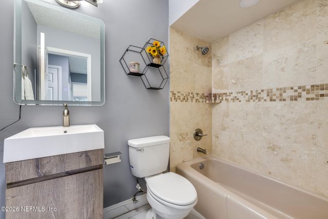 3441 RED OAK Circle E, Orange Park, FL 32073