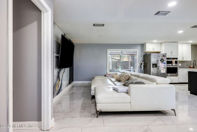 3441 RED OAK Circle E, Orange Park, FL 32073