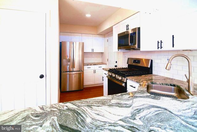 796 RICHMOND DR, Sicklerville, NJ 08081