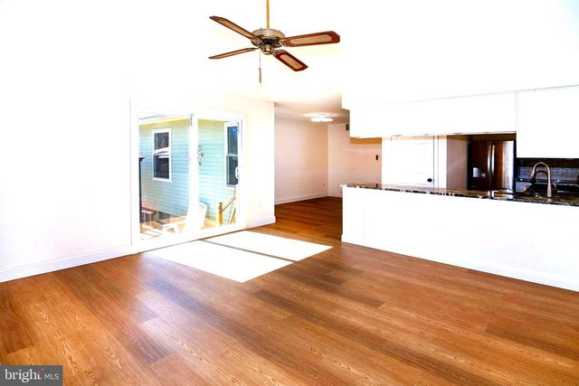 796 RICHMOND DR, Sicklerville, NJ 08081