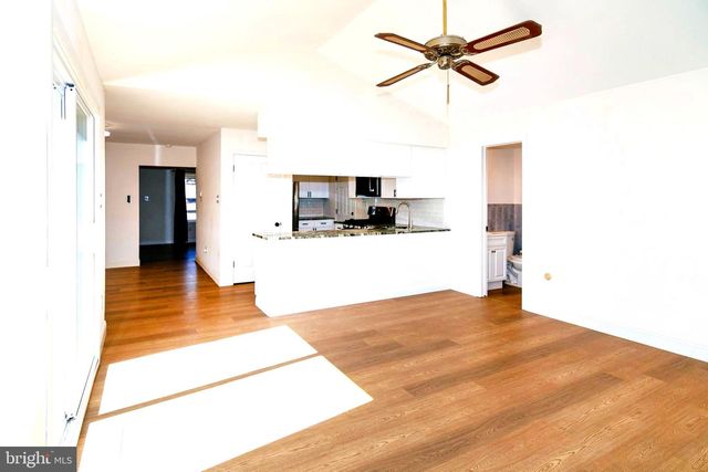 796 RICHMOND DR, Sicklerville, NJ 08081