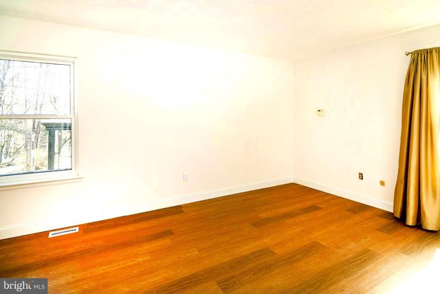 796 RICHMOND DR, Sicklerville, NJ 08081