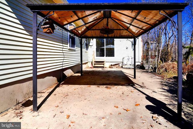 796 RICHMOND DR, Sicklerville, NJ 08081