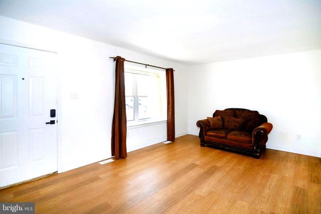 796 RICHMOND DR, Sicklerville, NJ 08081