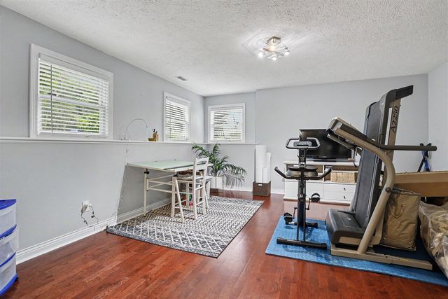 2531 Avalon Woods Drive, Portage, MI 49024