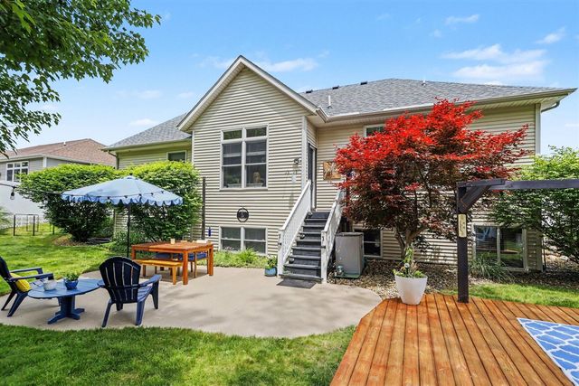 2531 Avalon Woods Drive, Portage, MI 49024