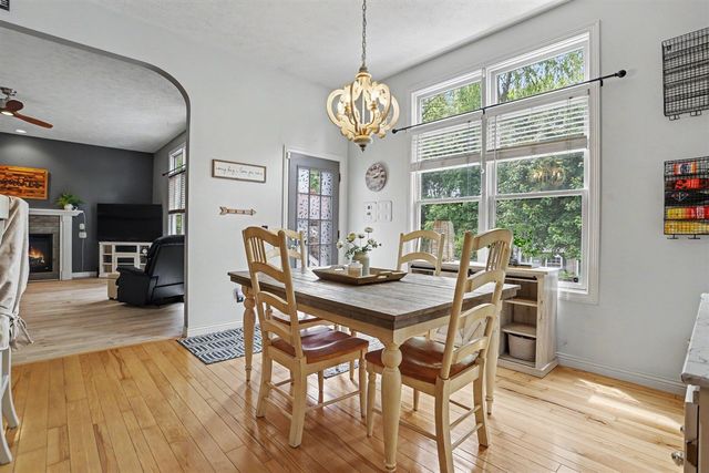 2531 Avalon Woods Drive, Portage, MI 49024