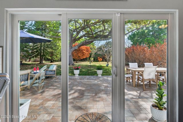 1046 N Tropical Trail, Merritt Island, FL 32953