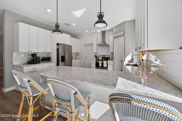 1046 N Tropical Trail, Merritt Island, FL 32953