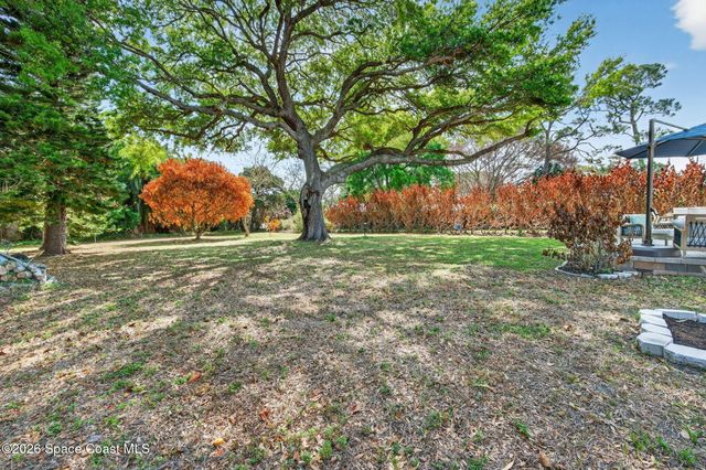 1046 N Tropical Trail, Merritt Island, FL 32953