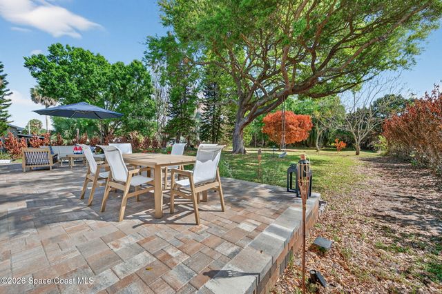 1046 N Tropical Trail, Merritt Island, FL 32953