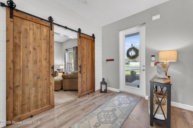 1046 N Tropical Trail, Merritt Island, FL 32953