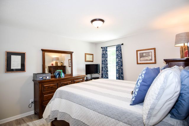 421 Marlin Ln, Westmoreland, TN 37186