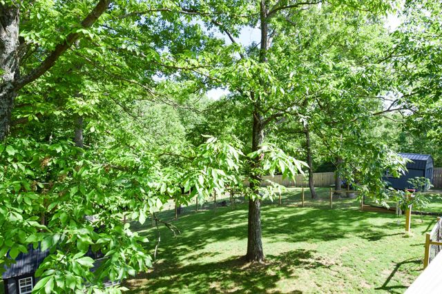 421 Marlin Ln, Westmoreland, TN 37186
