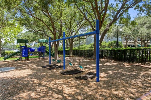 1119 SHIPWATCH CIRCLE, Tampa, FL 33602