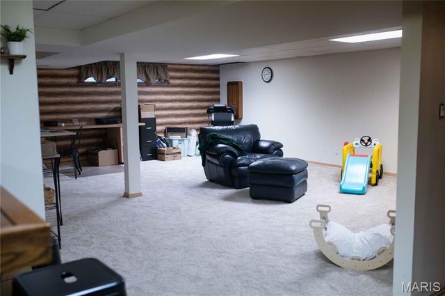 2045 Country Field Drive, Chesterfield, MO 63017