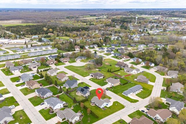 217 HOWARD DRIVE, Hortonville, WI 54944