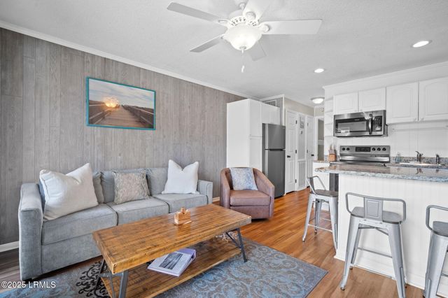 40 Folly Field Rd Apt B114, Hilton Head Island, SC 29928