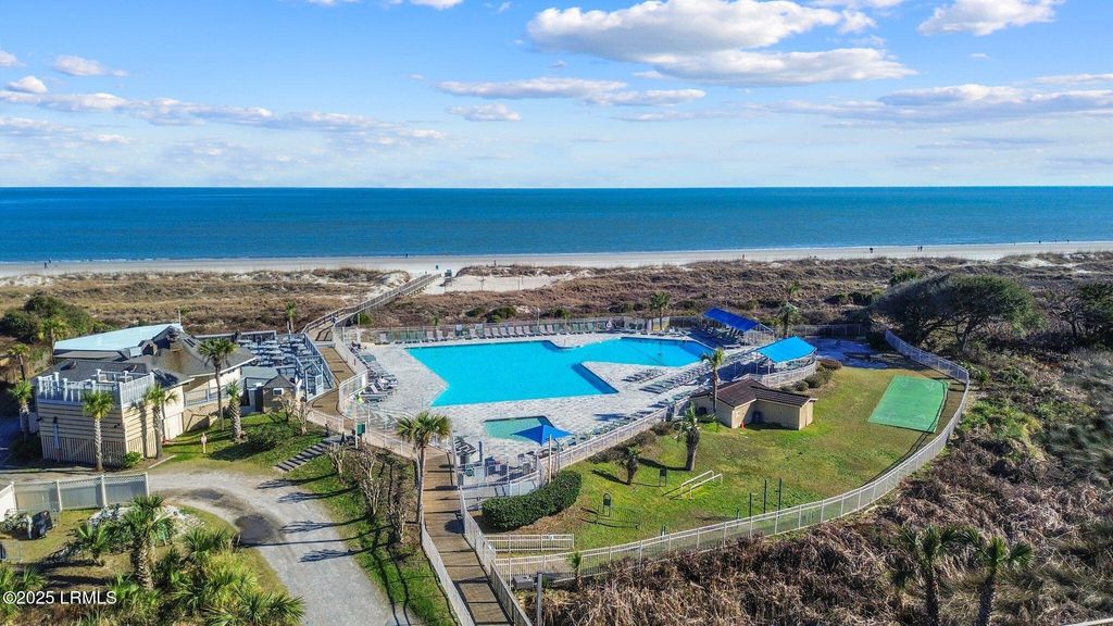 40 Folly Field Rd Apt B114, Hilton Head Island, SC 29928
