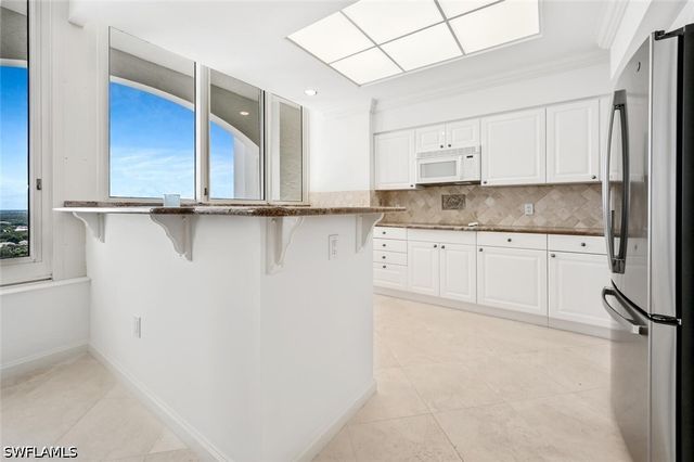 7117 Pelican Bay BLVD 1903, Naples, FL 34108
