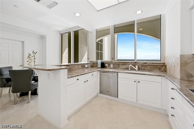 7117 Pelican Bay BLVD 1903, Naples, FL 34108