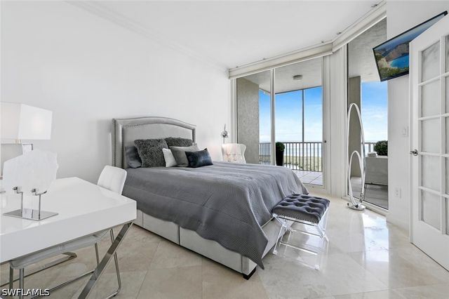 7117 Pelican Bay BLVD 1903, Naples, FL 34108
