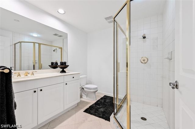 7117 Pelican Bay BLVD 1903, Naples, FL 34108