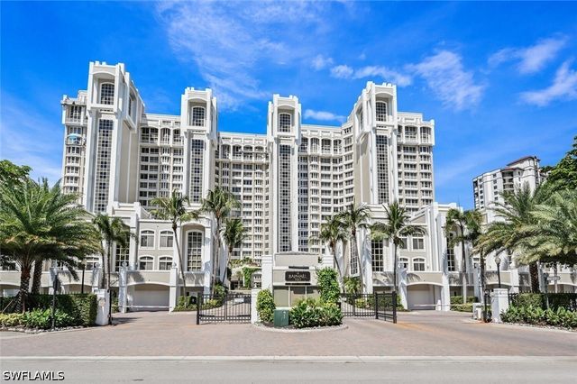 7117 Pelican Bay BLVD 1903, Naples, FL 34108