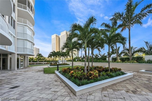 7117 Pelican Bay BLVD 1903, Naples, FL 34108