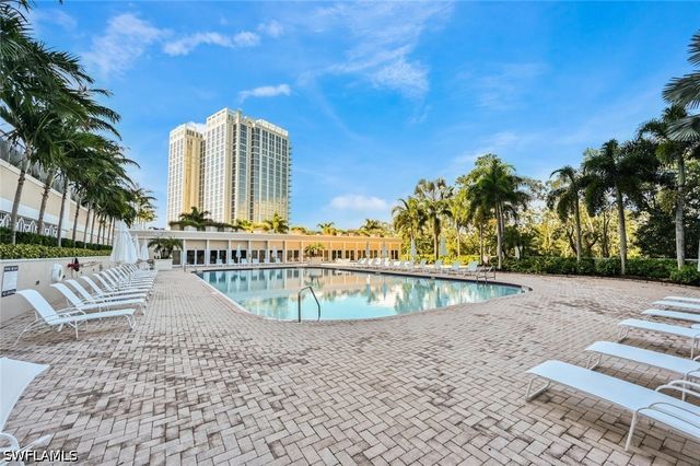 7117 Pelican Bay BLVD 1903, Naples, FL 34108