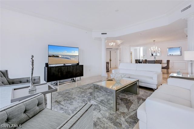 7117 Pelican Bay BLVD 1903, Naples, FL 34108
