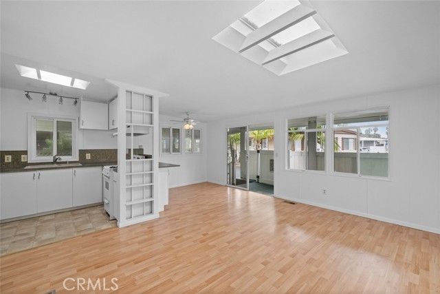 307 Lexinton Circle, Newport Beach, CA 92660