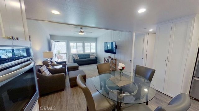13721 Alderwood Lane 28 E M3, Seal Beach, CA 90740