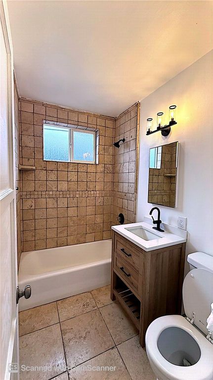 Image 9 of property listing at 4311 W 160 Street, Lawndale, CA 90260