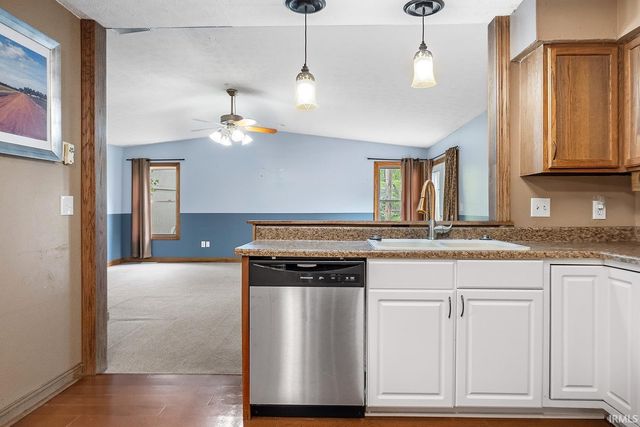 907 Woodmere Drive, Lafayette, IN 47905