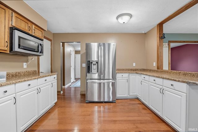 907 Woodmere Drive, Lafayette, IN 47905