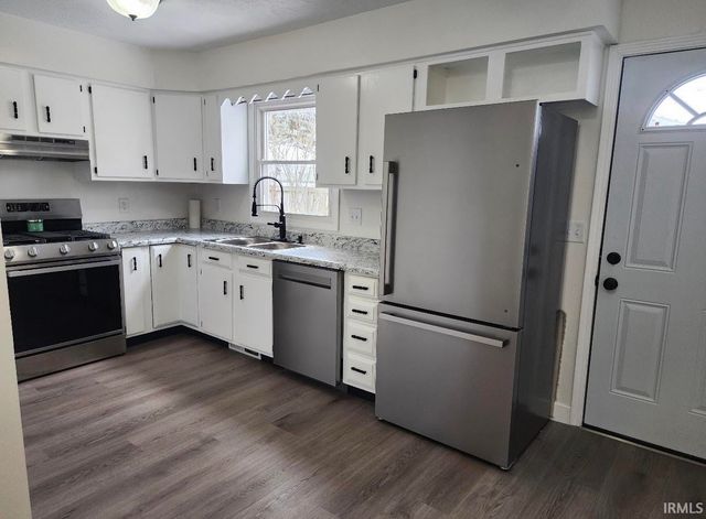 907 Woodmere Drive, Lafayette, IN 47905