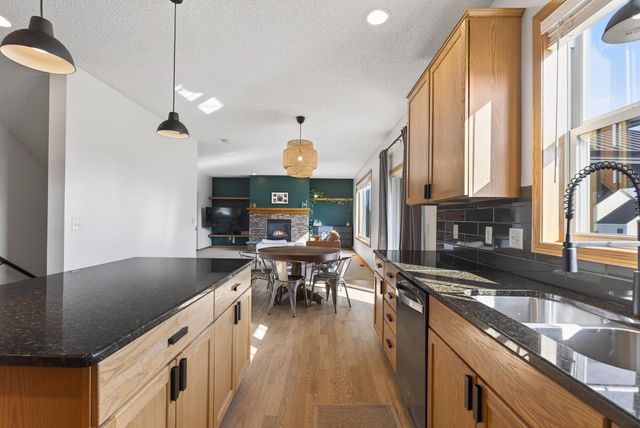 9465 Glacier Road, Minnetrista, MN 55375