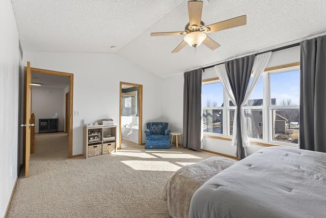 9465 Glacier Road, Minnetrista, MN 55375