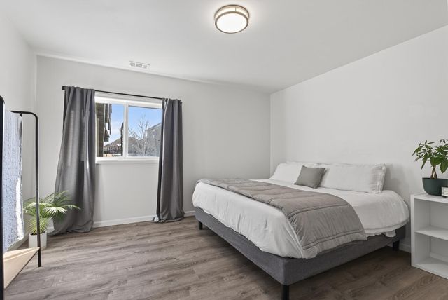 9465 Glacier Road, Minnetrista, MN 55375