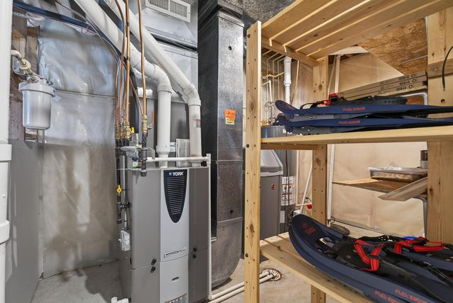 9465 Glacier Road, Minnetrista, MN 55375