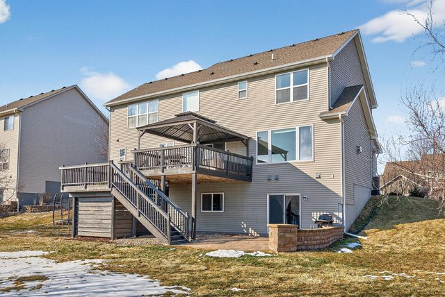 9465 Glacier Road, Minnetrista, MN 55375